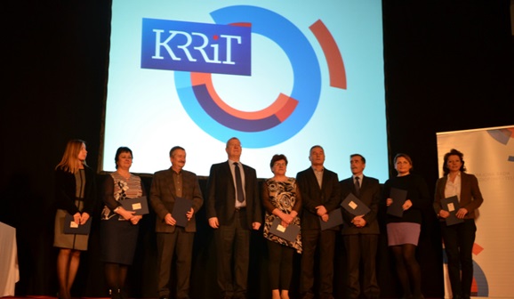 Pracownicy KRRiT uhonorowani Dyplomem Przewodniczącego KRRiT (fot. KRRiT)