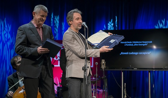 Henryk Dedo i Waldemar Kasperczak, laureaci Grand Prix KRRiT (fot. Wojciech Kusiński)